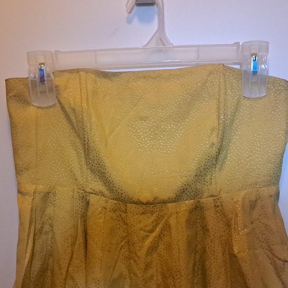 🇨🇵French connection Strapless baby doll mustard gold Crop blouse with Side zip - Picture 2 of 5